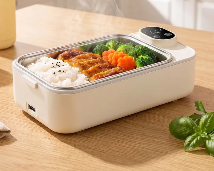 Tausti 2.0 Heated LunchBox with hot food in the steel tray